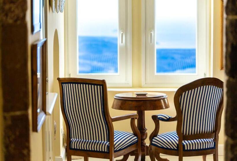 침실 1개 주택, The Tsitouras Collection