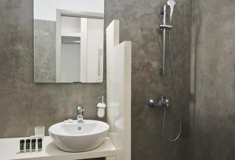 エコノミー4人部屋, Polos Hotel Paros