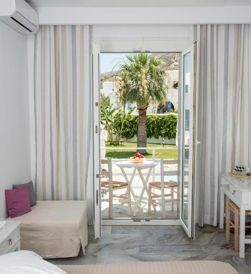 プールの見えるスーペリアルーム, Polos Hotel Paros