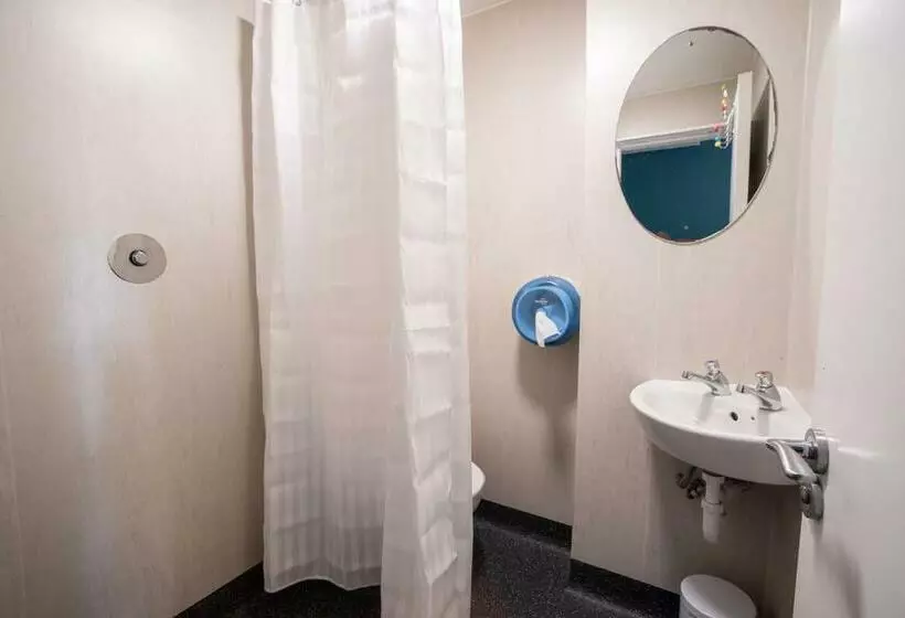 اتاق استاندارد, Kinlay House Hostel