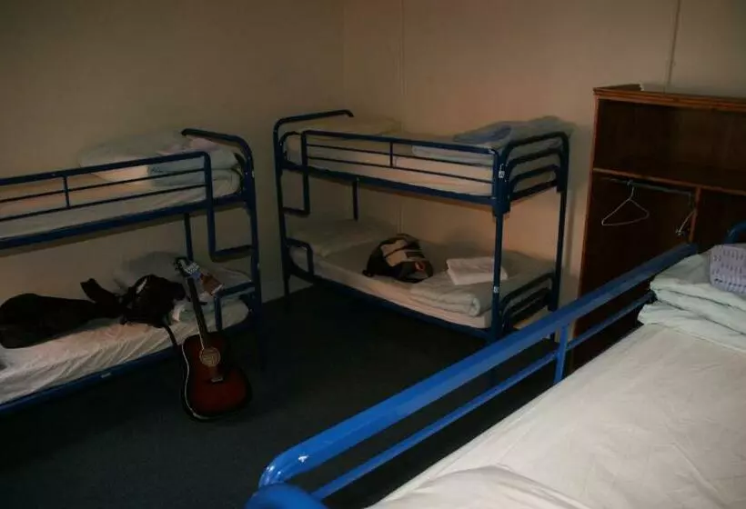 تختخواب در اتاق مشترک, Kinlay House Hostel