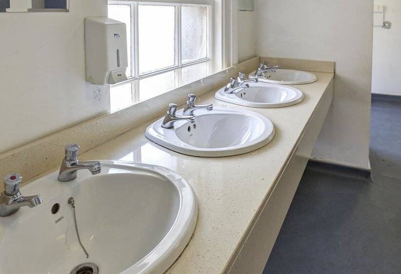 חדר סטנדרט חדר אמבטיה משותף, Kinlay House Hostel