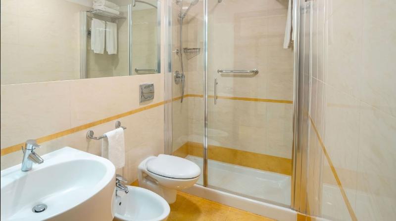 スタンダードルーム, Edda Egilsstadir