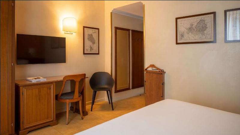 スタンダードルーム, Edda Egilsstadir