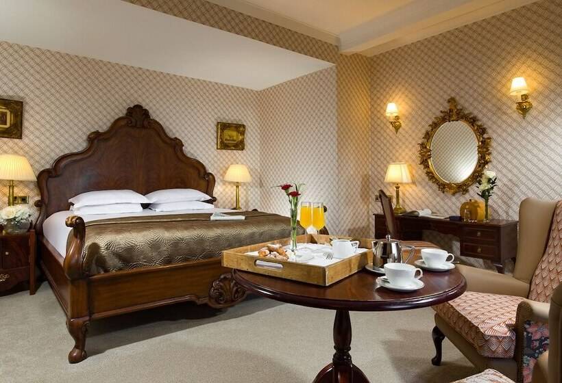 Номер Стандарт, Fitzpatrick Castle