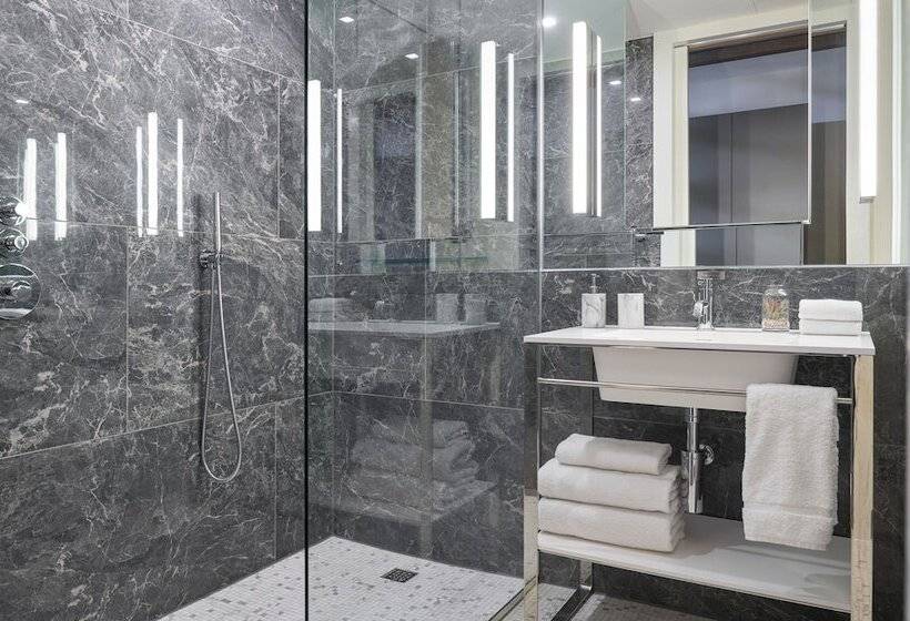 스탠다드 스튜디오, Herbert Park Hotel And Park Residence