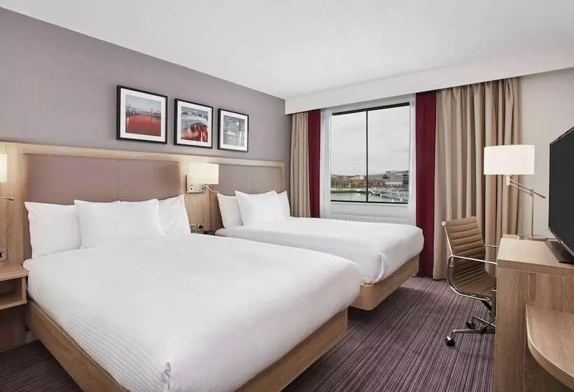 اتاق خانوادگی, Hilton Garden Inn Dublin City Centre