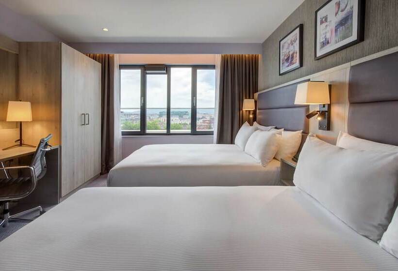 디럭스 룸, Hilton Garden Inn Dublin City Centre