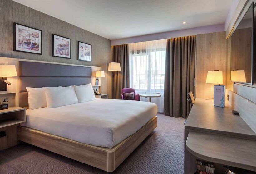 스탠다드 룸 더블 침대, Hilton Garden Inn Dublin City Centre