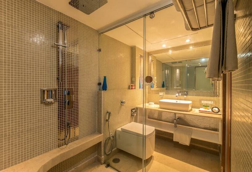 스위트, Howard Plaza The Fern, Agra