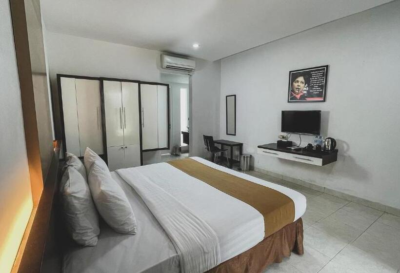 חדר דלוקס, Lpp Convention Hotel Demangan