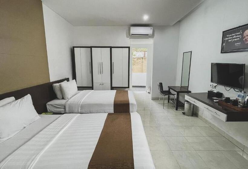 חדר דלוקס, Lpp Convention Hotel Demangan