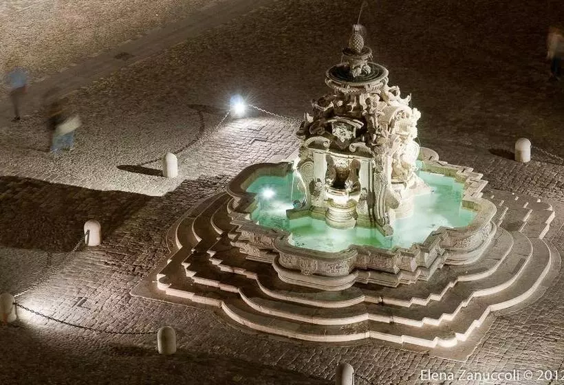 اتاق اجرایی, Alexander