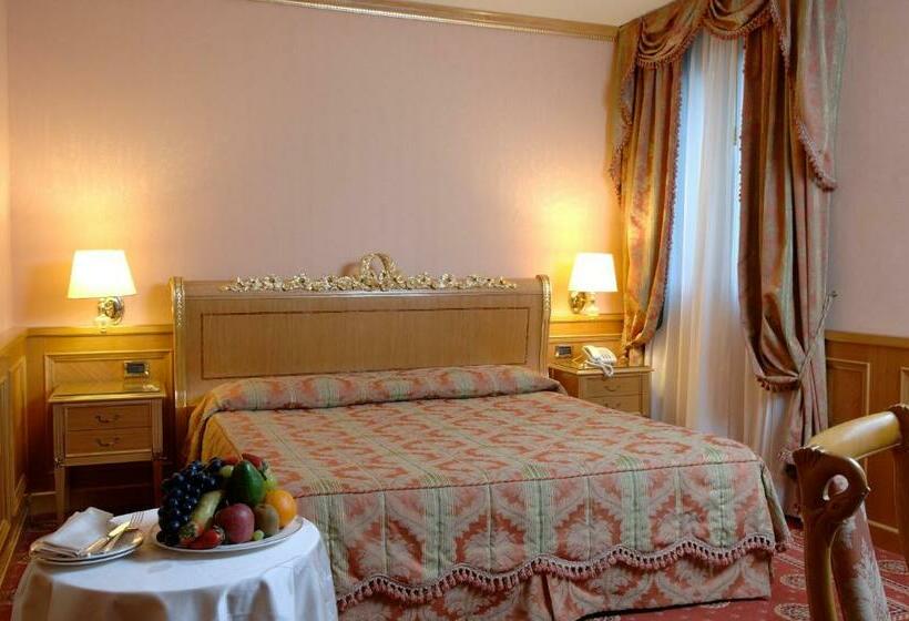 标准间, Andreola Central