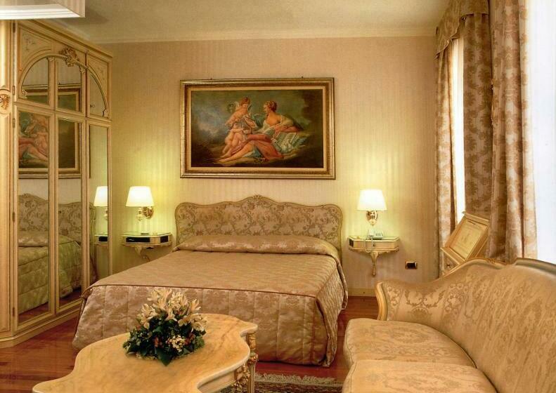 小型套房, Andreola Central