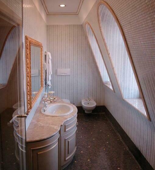 豪华套房, Andreola Central