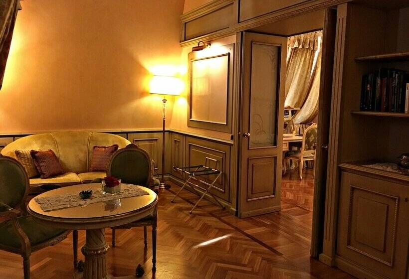 豪华套房, Andreola Central