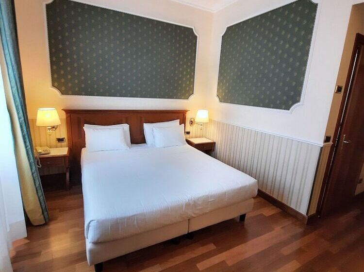 标准间, Andreola Central