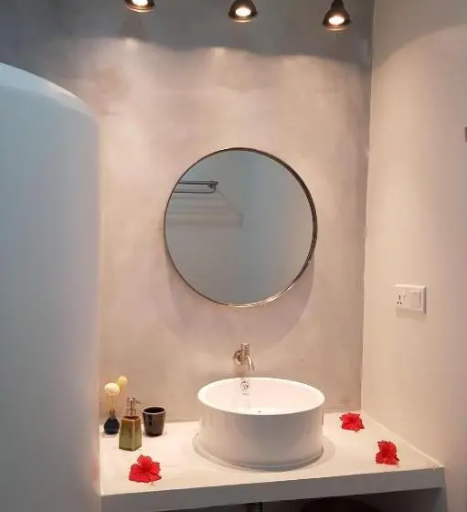 اتاق لوکس با چشم‌انداز باغ, Coco Villa