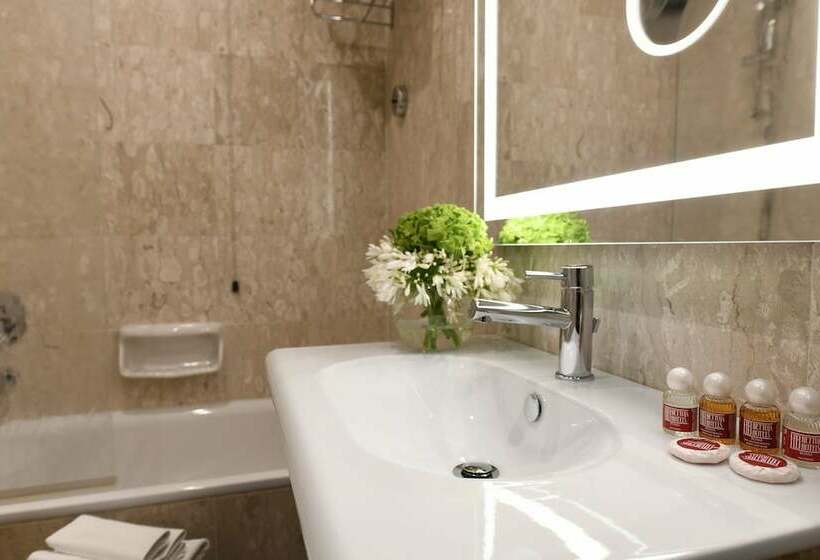 Camera Premium, Bettoja Hotel Massimo D Azeglio