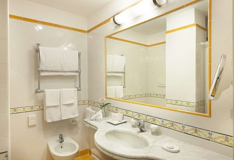 ガーデンビュースタンダードルーム, Excelsior Belvedere Hotel & Spa