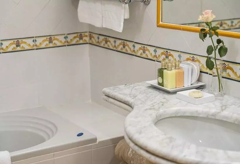 اتاق لوکس با چشم‌انداز باغ, Excelsior Belvedere Hotel & Spa