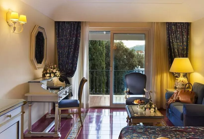 اتاق لوکس با چشم‌انداز باغ, Excelsior Belvedere Hotel & Spa