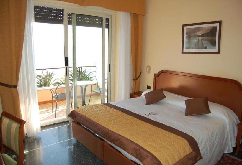 Номер Superior, Grand Hotel Moroni