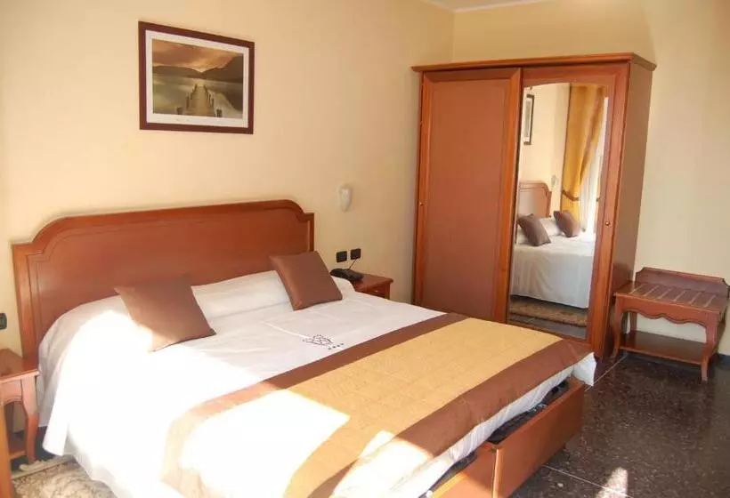 コンフォートルーム, Grand Hotel Moroni