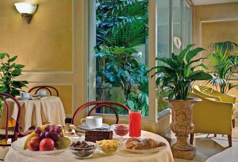 اتاق استاندارد یک نفره, Corona D'italia