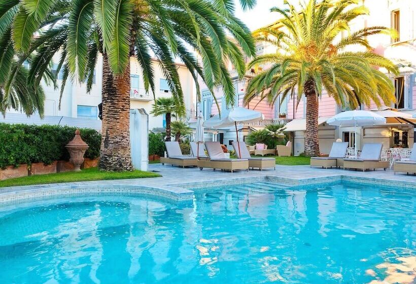 غرفة ديلوكس مطلة على حمام السباحة, Europa