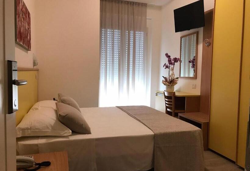 スタンダードルーム, Gala