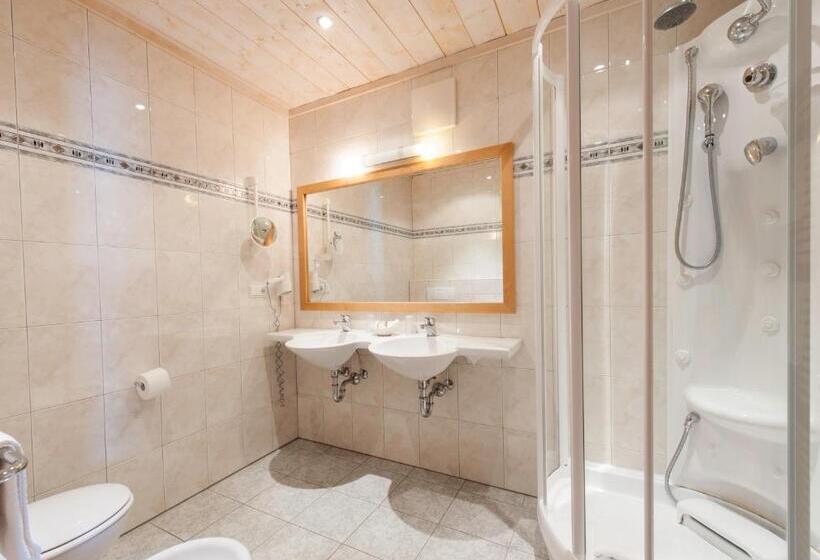 Номер Комфорт, Gampen