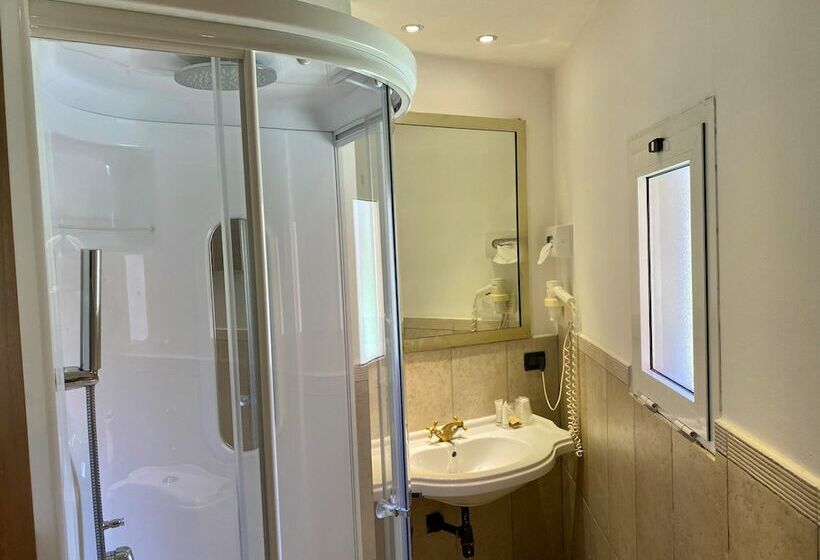 اتاق استاندارد, Il Guercino