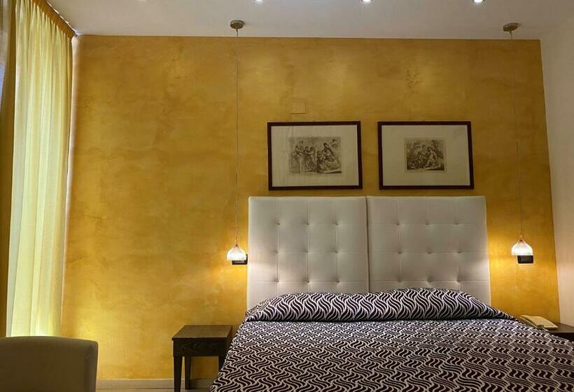 سوئیت جونیور با ماساژ آبی, Il Guercino