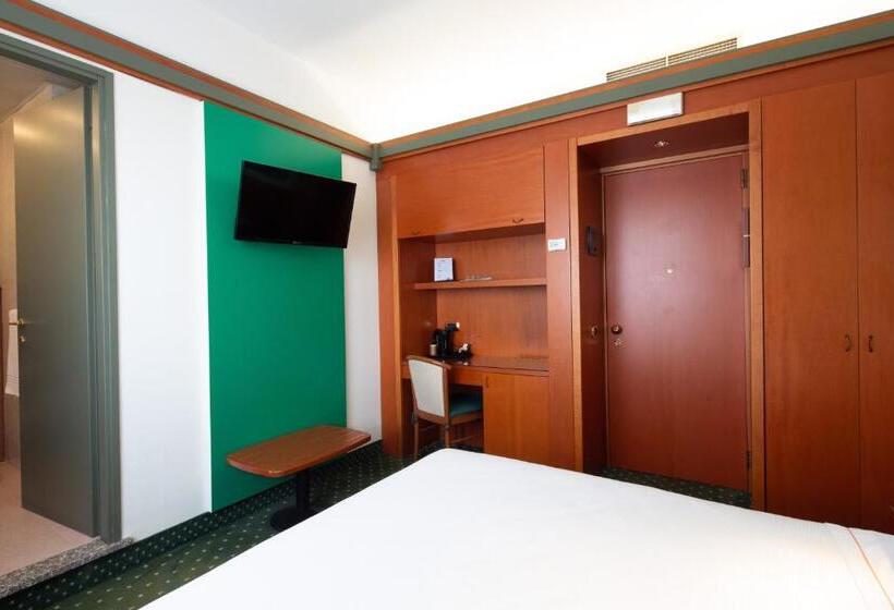 Номер Economy, Jet Hotel, Sure Hotel Collection By Best Western