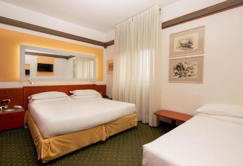 Трехместный Номер Классика, Jet Hotel, Sure Hotel Collection By Best Western