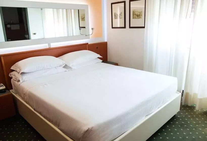 اتاق راحتی, Jet Hotel, Sure Hotel Collection By Best Western