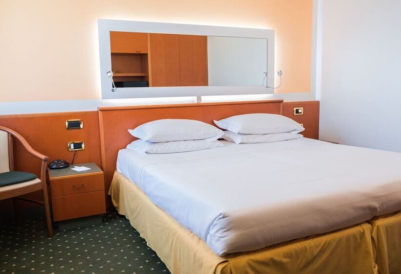 اتاق راحتی, Jet Hotel, Sure Hotel Collection By Best Western