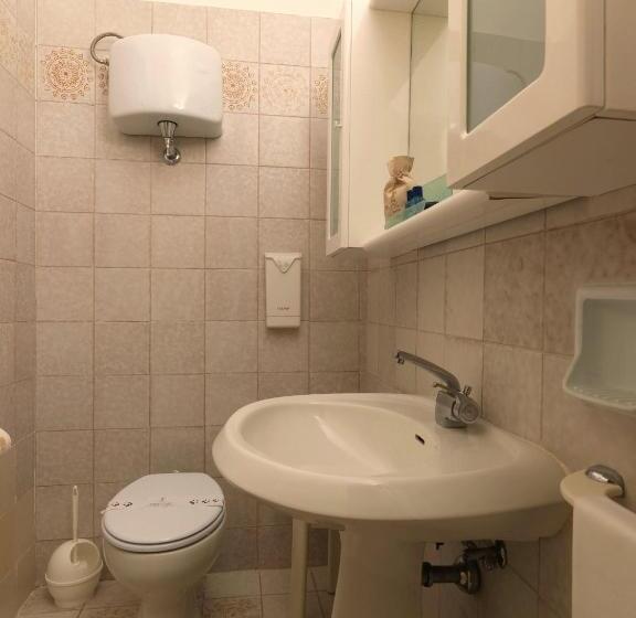 חדר סטנדרט לשלושה עם נוף לגינה, Le Dune