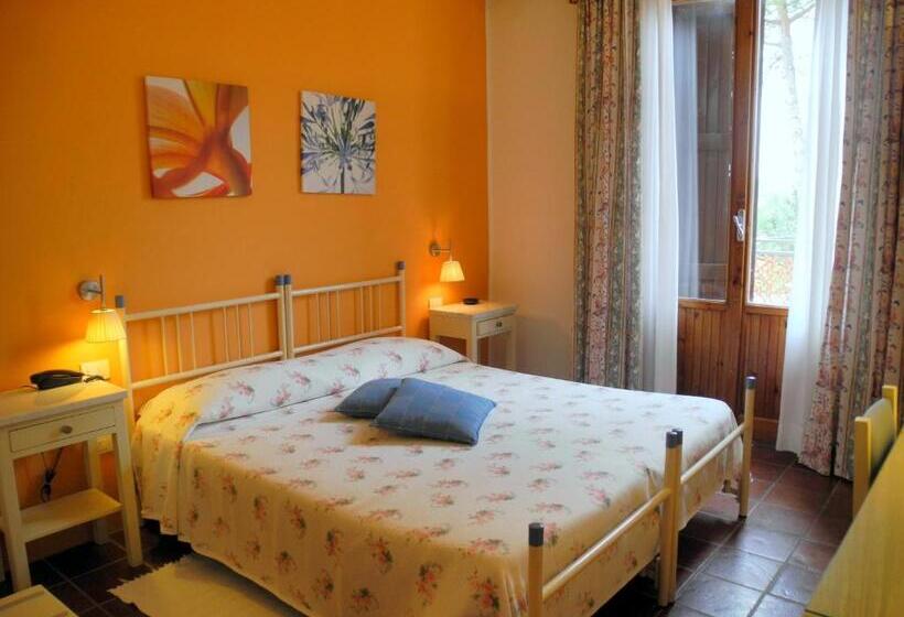 חדר סופריור עם מרפסת, Le Renaie