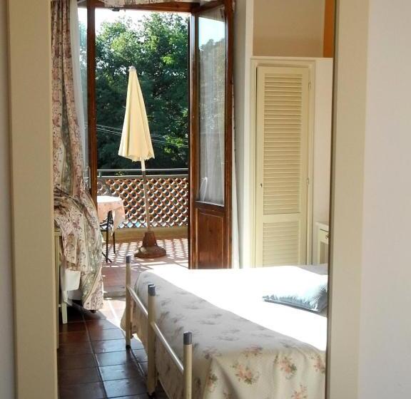 חדר סופריור עם מרפסת, Le Renaie