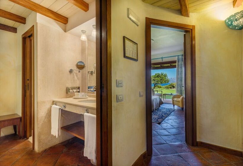 غرفة سوبيريور مطلّة علي البحر, Sporting