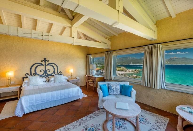 غرفة سوبيريور مطلّة علي البحر, Sporting