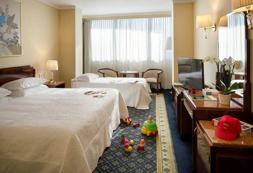 اتاق استاندارد سه نفره, Starhotels Du Parc