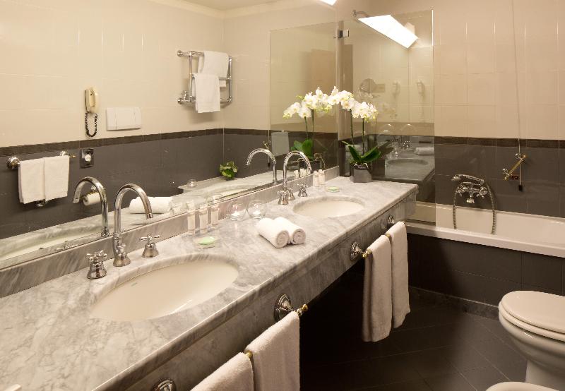 اتاق استاندارد سه نفره, Starhotels Du Parc