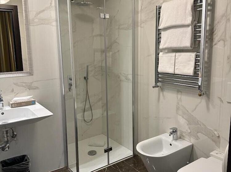 اتاق اکونومی, Virgilio