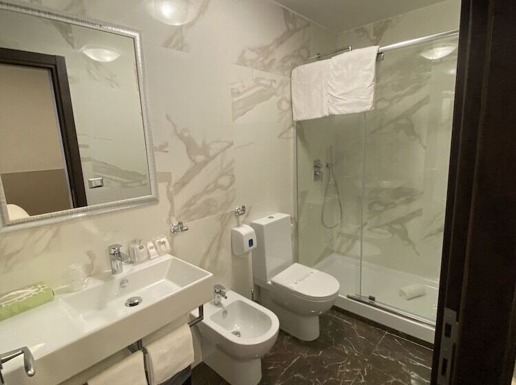 اتاق سوپریور, Virgilio