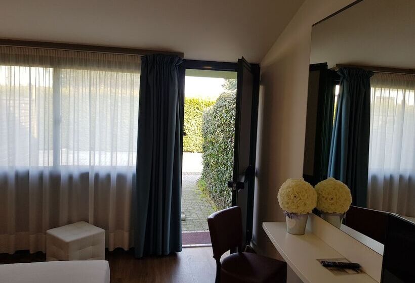 豪华房间, Green Hotel Motel