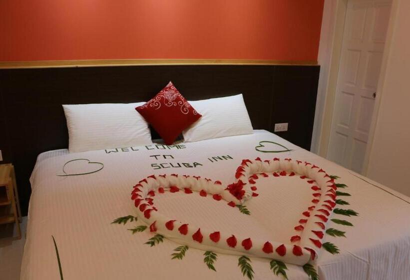 اتاق لوکس, Scuba Inn